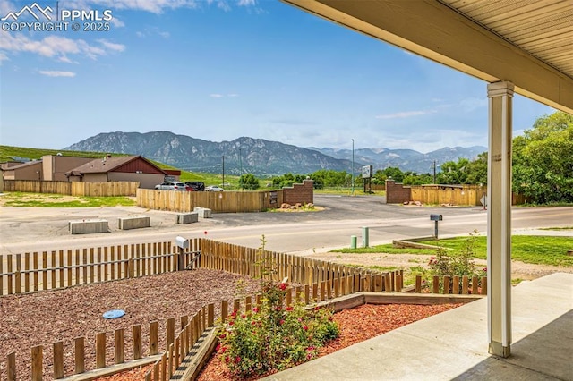 1013 Maxwell St, Colorado Springs, CO 80906 - mountain view