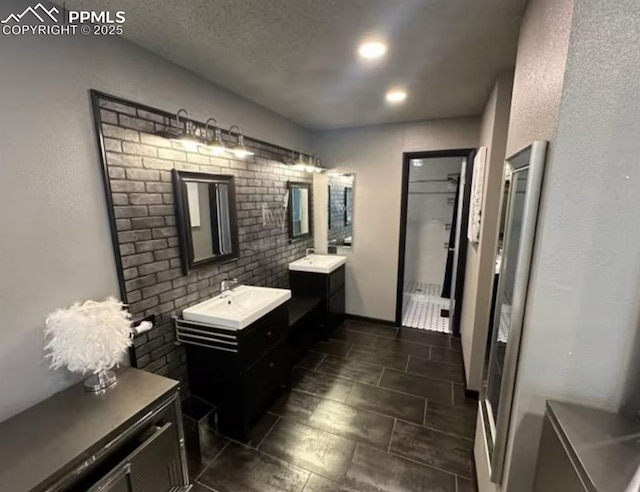 4110 Novia Dr, Colorado Springs, CO 80911 - full bath with two vanities
