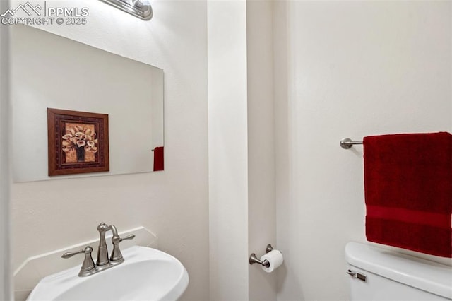 1275 Soaring Eagle Dr, Colorado Springs, CO 80915 - bathroom with a sink and toilet