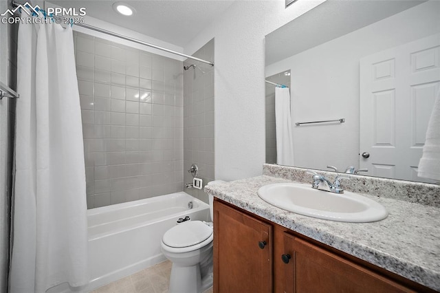 4867 Wolf Moon Dr, Colorado Springs, CO 80911 - bathroom with vanity and shower / tub combo with curtain