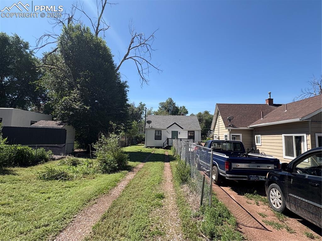 2453 E Willamette Ave Unit 1/2, Colorado Springs, CO 80909 - view of yard