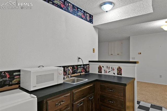 3710 Saddle Rock Rd, Colorado Springs, CO 80918 - bar featuring white microwave, a textured ceiling, and carpet