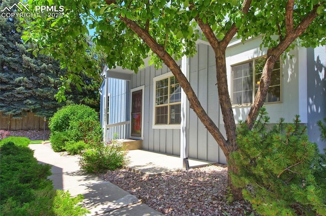 6872 Los Reyes Cir, Colorado Springs, CO 80918 - view of property exterior featuring board and batten siding