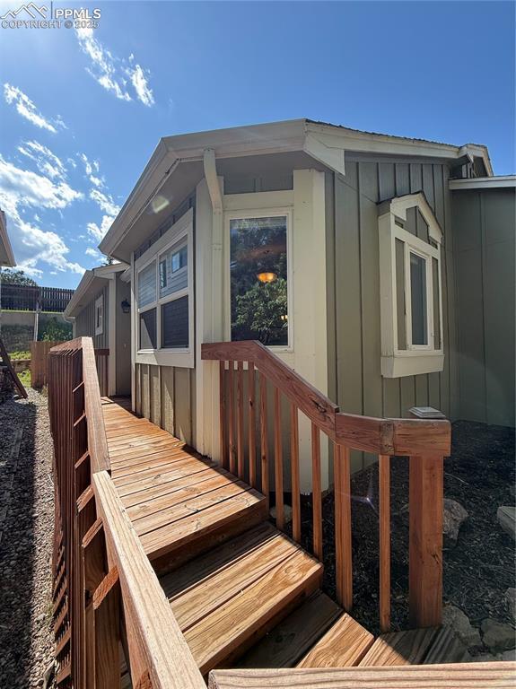 5926 Wisteria Dr, Colorado Springs, CO 80919 - view of deck