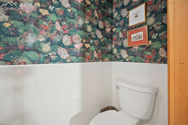 225 Laclede Ct, Colorado Springs, CO 80905 - bathroom with wainscoting and wallpapered walls
