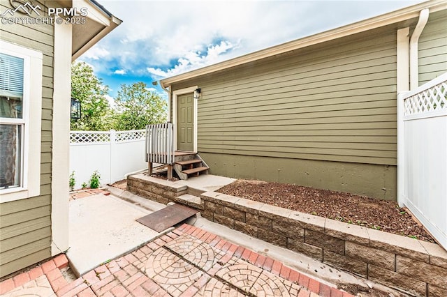 2513 Gilpin Ave, Colorado Springs, CO 80910 - view of patio / terrace
