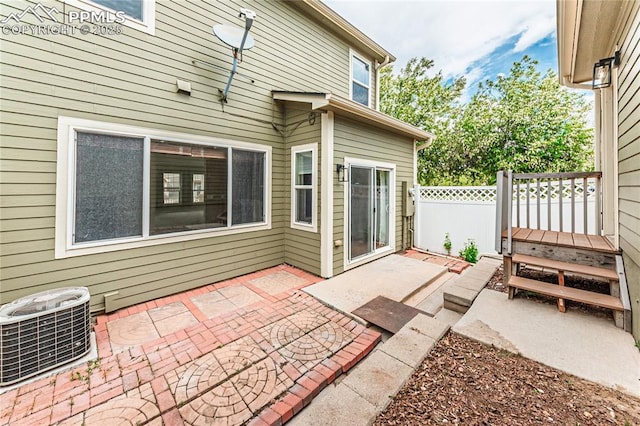2513 Gilpin Ave, Colorado Springs, CO 80910 - view of patio
