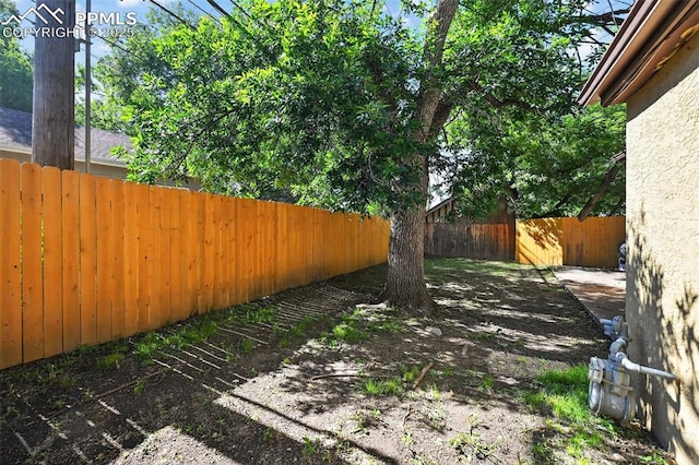 823 N Corona St, Colorado Springs, CO 80903 - view of fenced backyard