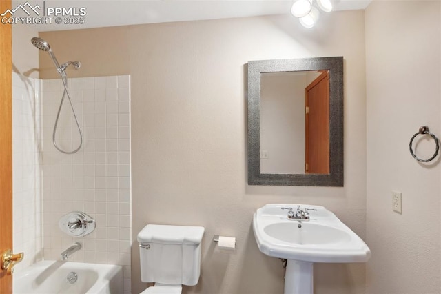 22 Puma Path, Manitou Springs, CO 80829 - bathroom featuring toilet and  shower combination
