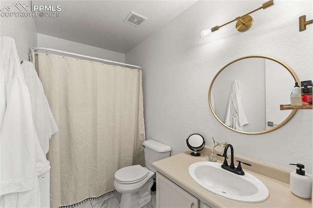 1773 Herd St, Colorado Springs, CO 80910 - full bath featuring vanity and a shower with shower curtain