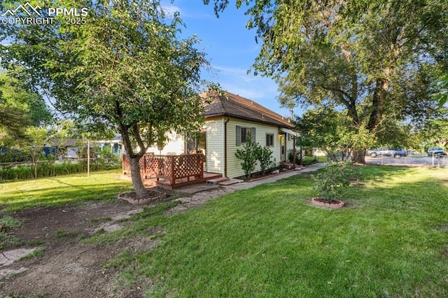 1339 Arch St, Colorado Springs, CO 80904 - view of green lawn