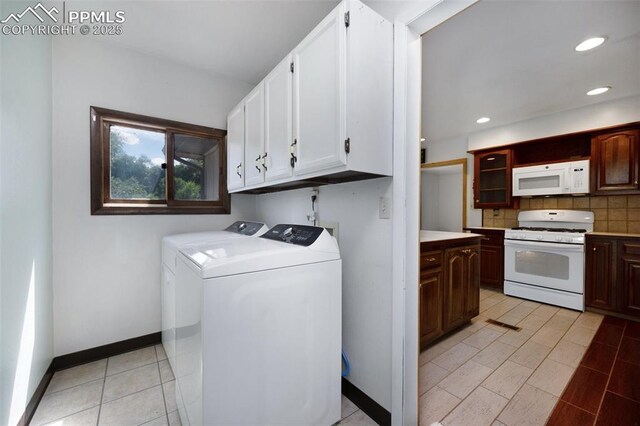 1112 W 4th St, Florence, CO 81226 - laundry area featuring washing machine and clothes dryer, recessed lighting, and light tile patterned floors