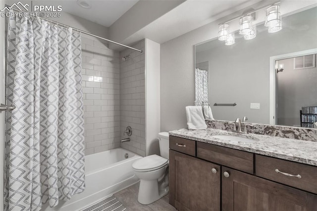 501 N Franklin St, Colorado Springs, CO 80903 - full bath featuring vanity and shower / bathtub combination with curtain