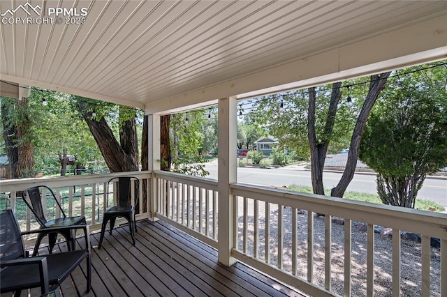 1633 N Chestnut St, Colorado Springs, CO 80907 - view of wooden porch