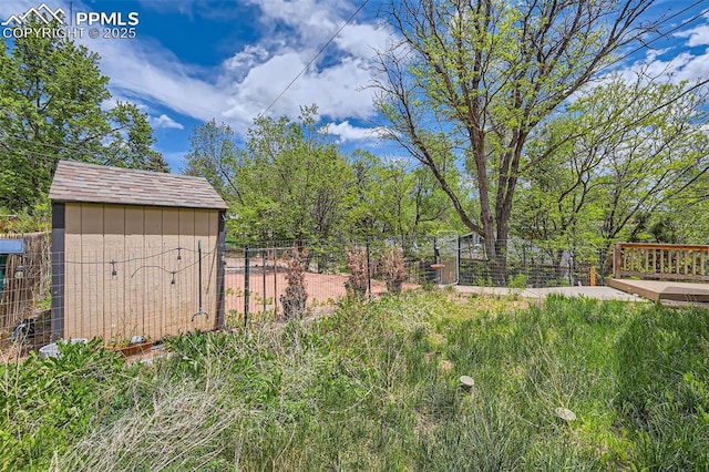 3324 W Kiowa St, Colorado Springs, CO 80904 - view of yard featuring a storage unit