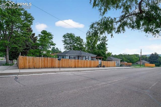 822 W Monroe St, Colorado Springs, CO 80907 - view of front of house