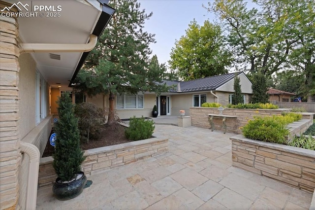 18 2nd St, Colorado Springs, CO 80906 - view of patio / terrace