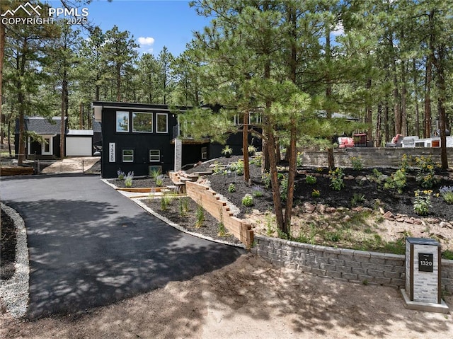 1320 Spring Valley Dr, Colorado Springs, CO 80921 - view of front of house