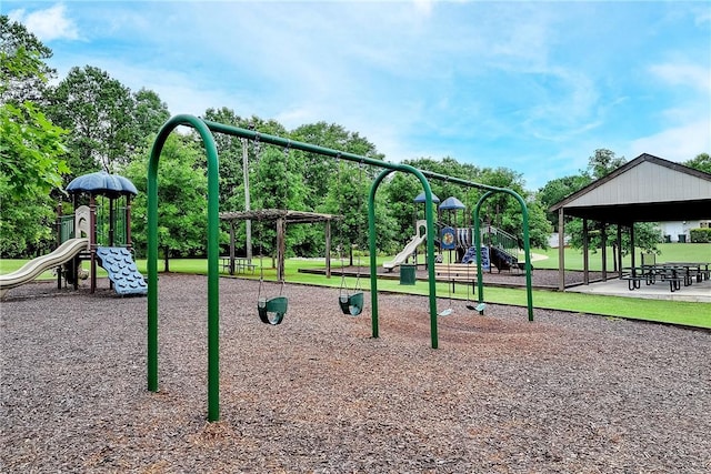 667 Carpenter Way, Auburn, AL 36830 - view of community jungle gym