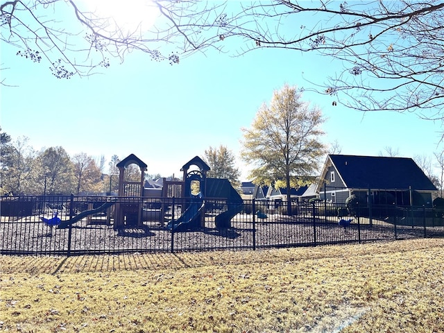 1807 Parsons Cir, Auburn, AL 36830 - view of playground
