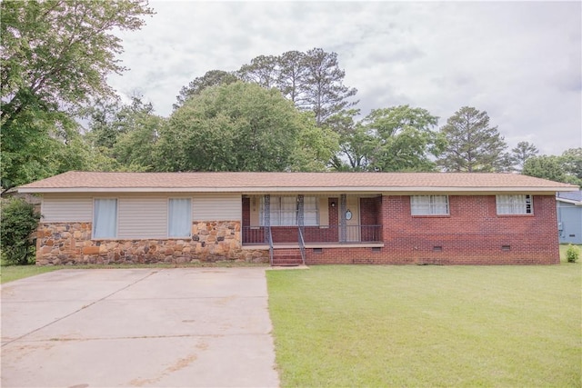 2401 11th Ave, Valley, AL 36854 - single story home featuring crawl space, a porch, a front yard, and stone siding