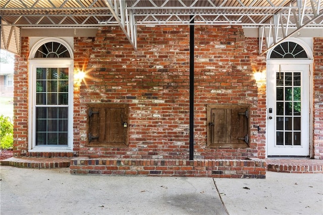 2 Lakewood Cir, Phenix City, AL 36867 - doorway to property featuring brick siding