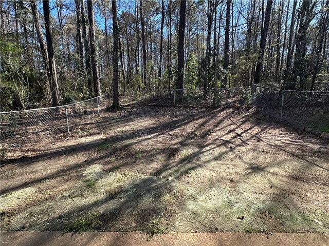 498-500 E University Dr, Auburn, AL 36830 - view of yard with fence