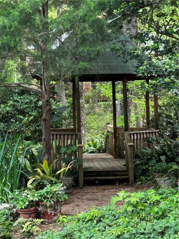 1894 Hillton Ct, Auburn, AL 36830 - view of wooden deck