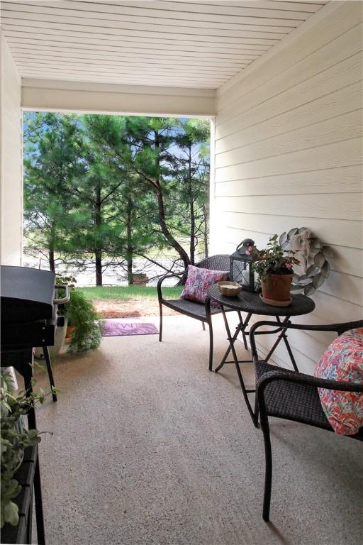 3855 Academy Dr Unit 402, Opelika, AL 36801 - view of sunroom / solarium