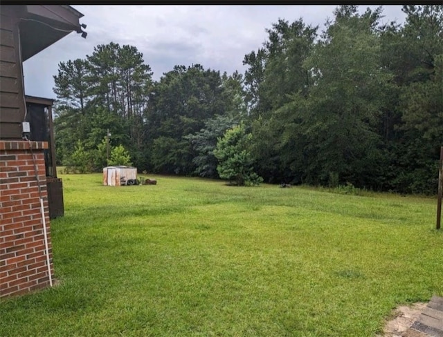 2102 Susie Cir, Tuskegee, AL 36083 - view of green lawn