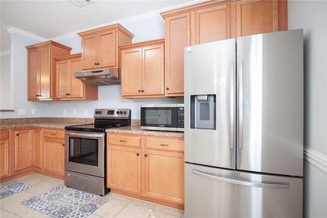 kitchen featuring under cabinet range hood, light tile patterned floors, stainless steel appliances, and ornamental molding