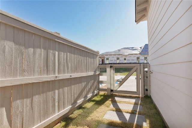 305 Northgate Blvd, Auburn, AL 36830 - view of yard featuring a gate