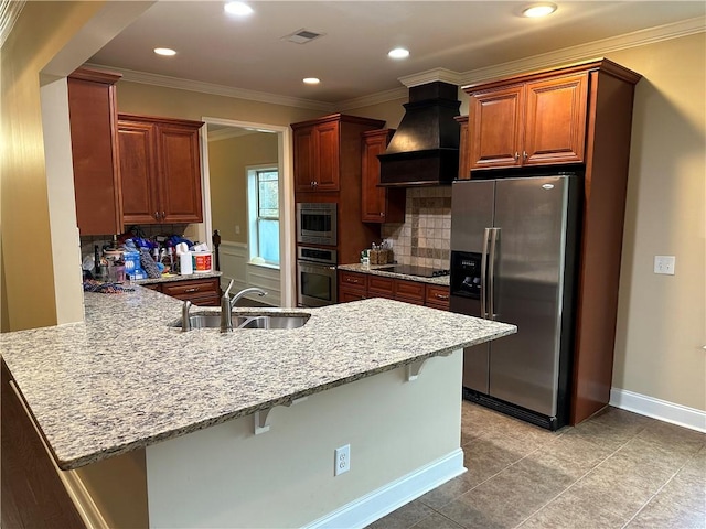 kitchen with kitchen peninsula, a kitchen breakfast bar, decorative backsplash, custom exhaust hood, and stainless steel appliances