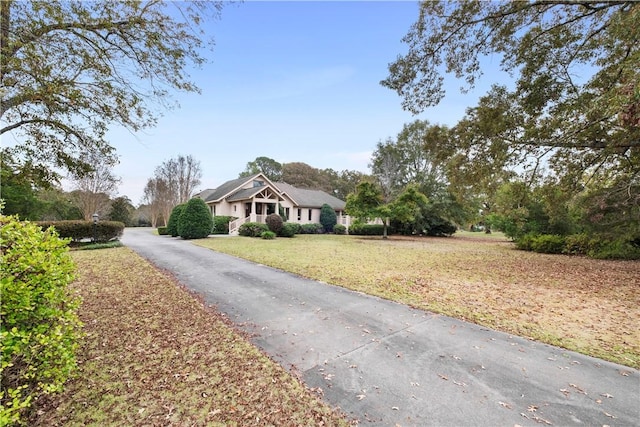 view of front of house with a front yard