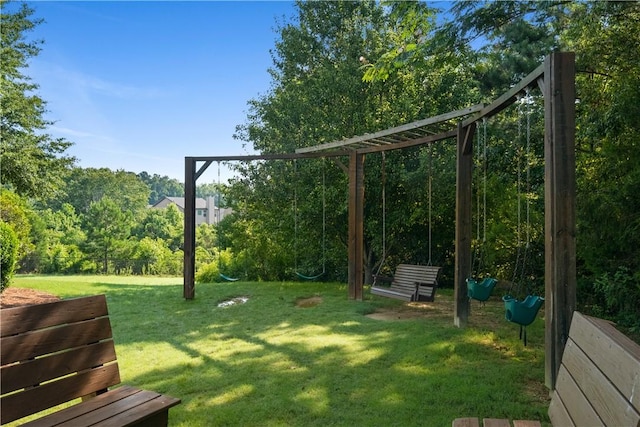 2711 Tara Ct, Opelika, AL 36804 - view of green lawn
