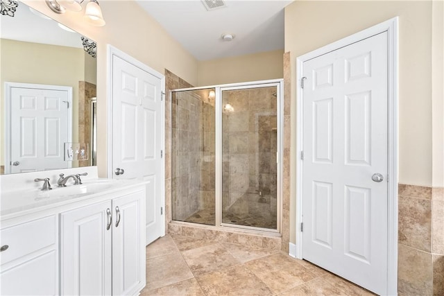 1817 Roanoke Ln, Auburn, AL 36830 - bathroom featuring a stall shower and vanity