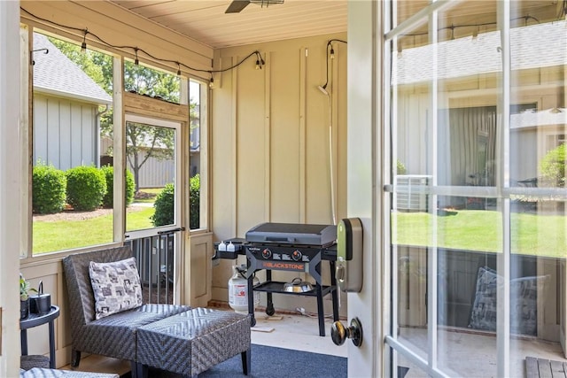 1630 Academy Dr Unit 402, Auburn, AL 36830 - sunroom / solarium with ceiling fan