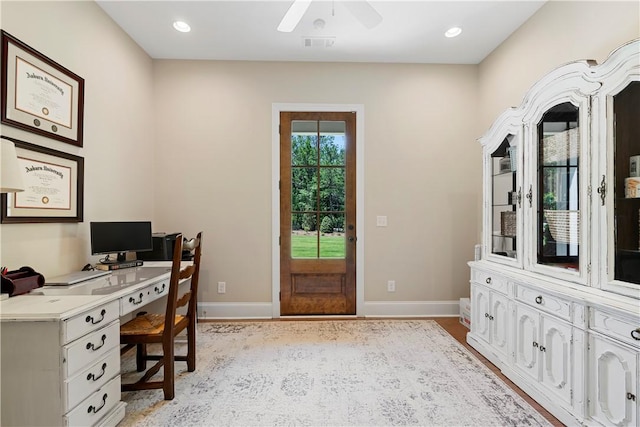 home office featuring recessed lighting, visible vents, and baseboards