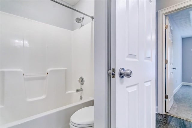 2331 Morgan Dr, Auburn, AL 36830 - full bathroom featuring toilet and shower / tub combination