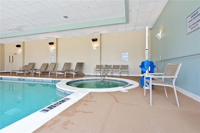 view of pool featuring an indoor in ground hot tub