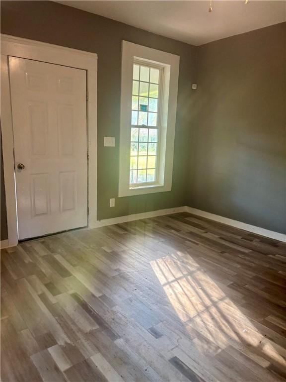 204 S 1st Pl, Opelika, AL 36801 - foyer featuring wood finished floors