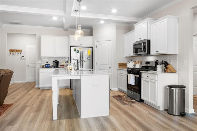 2144 Covey Dr, Auburn, AL 36879 - kitchen with appliances with stainless steel finishes, backsplash, light wood finished floors, recessed lighting, and ornamental molding