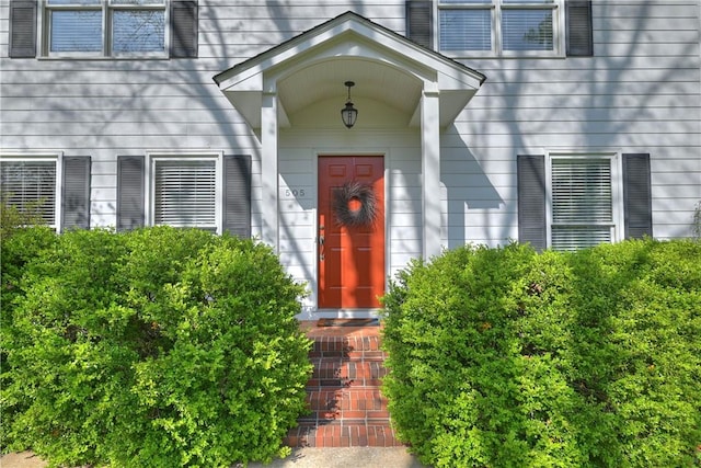 view of property entrance