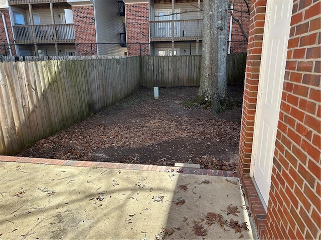 view of yard with a patio area