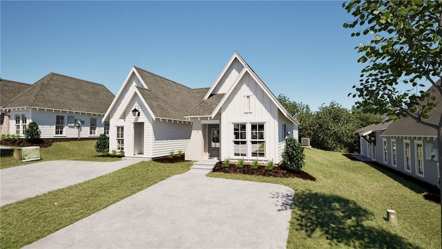 view of front of home with a front yard