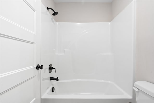 750 Mcdonald Dr, Opelika, AL 36801 - bathroom with toilet and shower / bathtub combination