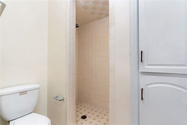 158 Alice Cir, Auburn, AL 36830 - bathroom featuring a shower stall and toilet