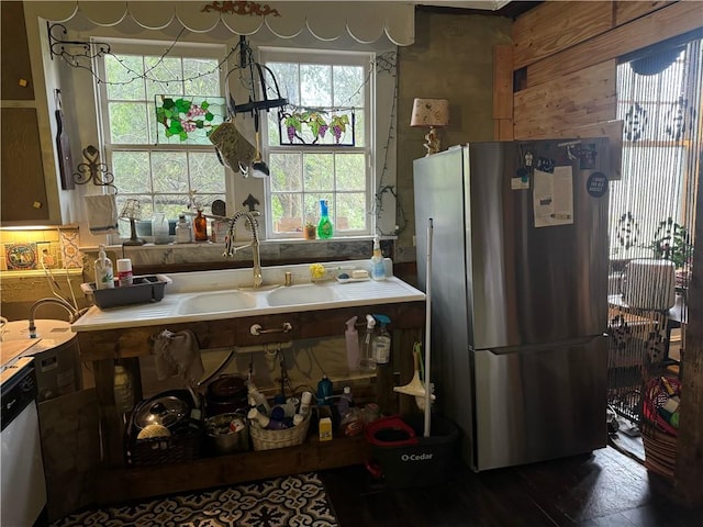 kitchen with decorative backsplash and appliances with stainless steel finishes