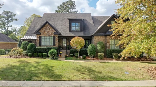 view of front of house with a front yard