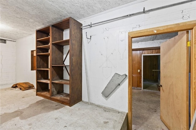 711 Oak Knoll Cir, Auburn, AL 36830 - view of below grade area
